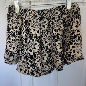 Brandy Melville One Size Black and White Lace Shorts